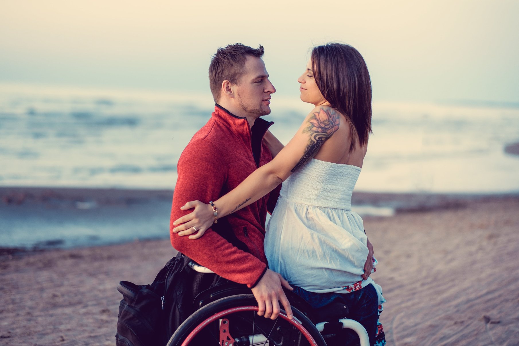 Enabling date. Пари молодих інвалідів. Dating disabled Australia. Disabled couple. Handicapped couple.